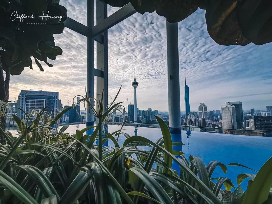 The Colony By Infinitum Best Pool View Klcc Trx Merdeka 118 Kl Tower Kuala Lumpur Zewnętrze zdjęcie