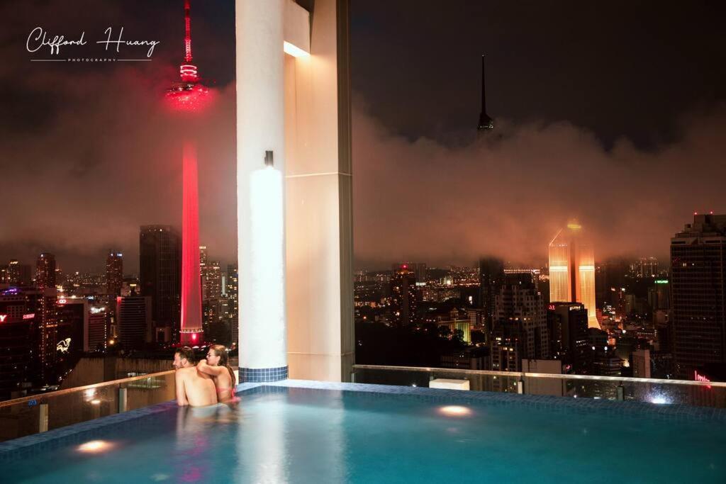 The Colony By Infinitum Best Pool View Klcc Trx Merdeka 118 Kl Tower Kuala Lumpur Zewnętrze zdjęcie