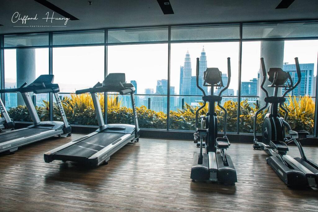 The Colony By Infinitum Best Pool View Klcc Trx Merdeka 118 Kl Tower Kuala Lumpur Zewnętrze zdjęcie