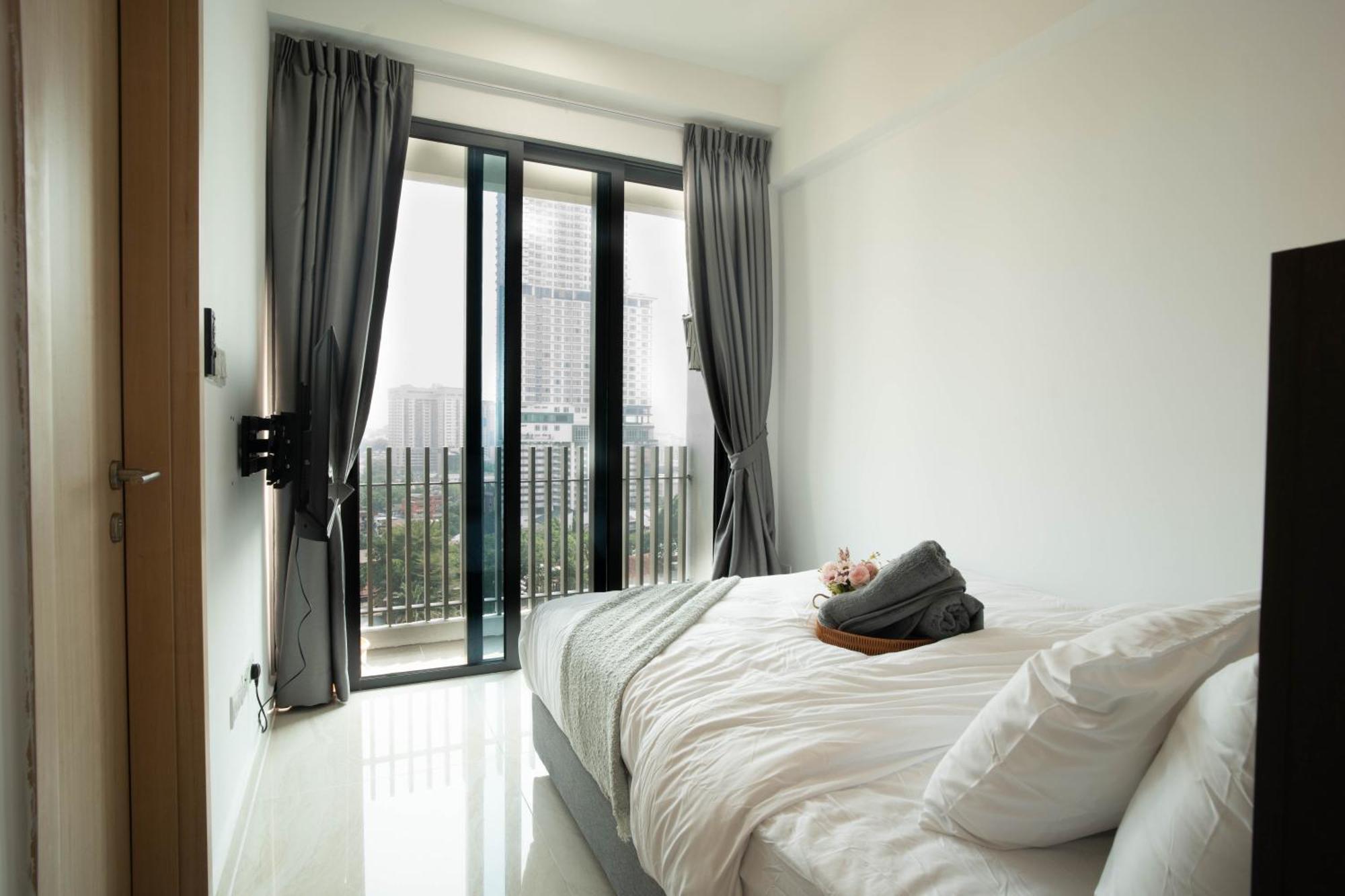 The Colony By Infinitum Best Pool View Klcc Trx Merdeka 118 Kl Tower Kuala Lumpur Zewnętrze zdjęcie